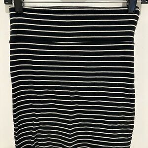 Forever 21 Black and White Ribbed Pencil Skirt Midi